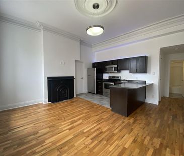 265 Charlotte Suite 1 - Photo 4