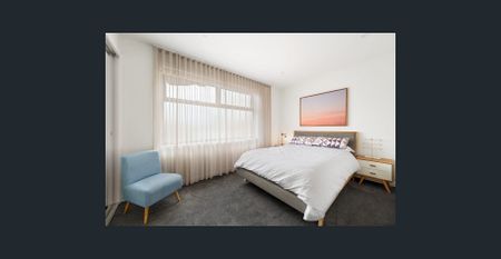 Large Modern Home In Great Richmond location - Photo 3