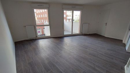 location Appartement T1 DE 29.8m² À NEUILLY SUR MARNE - Photo 2