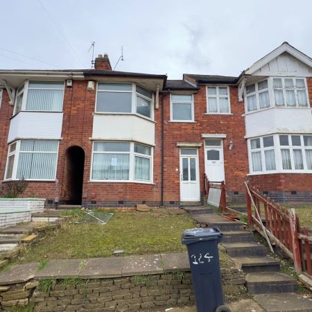 3 Bedroom Town House - Photo 4