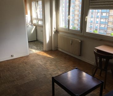 Location Appartement 1 pièce 23m² - Photo 3