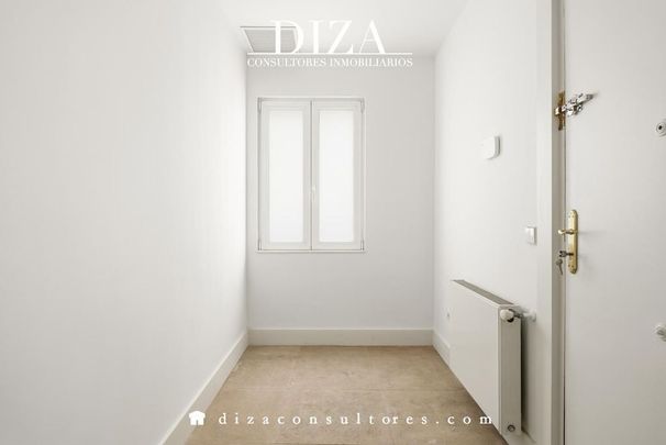 3 bedroom luxury penthouse for rent in Madrid, Autonomous Region of Madrid - Photo 1
