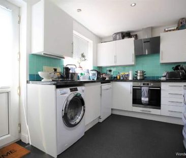 2 bedroom property to rent in London - Photo 5