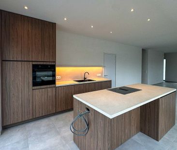 Huis te huur in Woesten voor € 990 met 3 slaapkamers - Photo 2