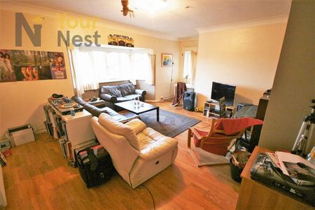 6 bedroom flat to rent - Photo 2