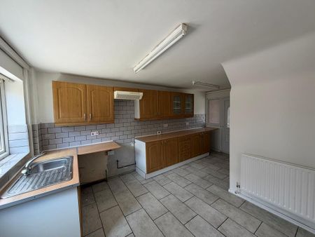 3 bedroom house to rent - Photo 2