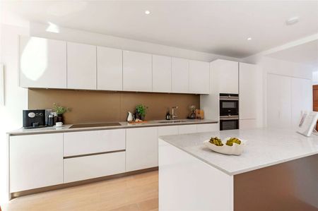 Luxury 3 bedroom apartment on Teddington Riverside. - Photo 4