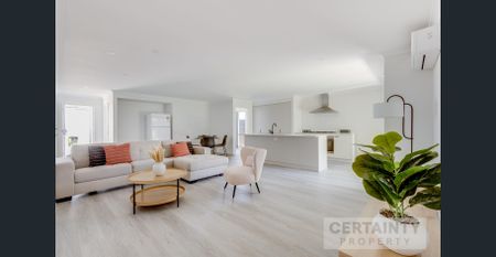 Modern Room with Ensuite - $300 in a shared house - Photo 3