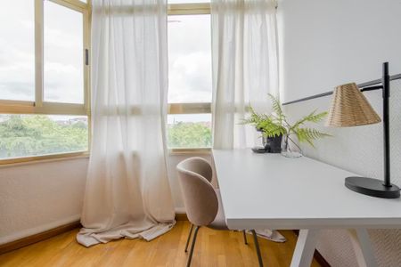 Calle de San Ernesto, Madrid, Community of Madrid 28002 - Photo 2