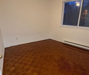 For Lease - 72 Lake Avenue Unit# 201, Richmond Hill, Ontario - Photo 1