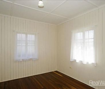 “Charming 3-Bedroom Lowset Home in Convenient Location” - Photo 3
