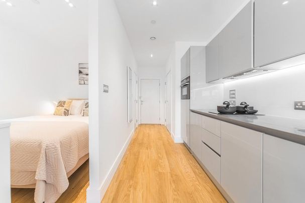 Studio to rent - Photo 1