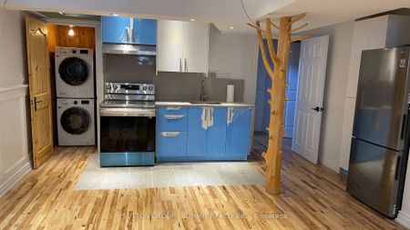 For Lease - 168 TROY Street, Mississauga, Ontario - Photo 2