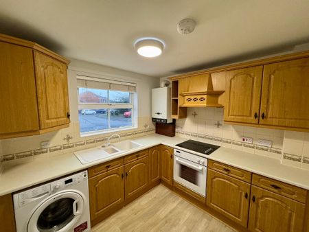 2 bedroom flat to rent - Photo 4