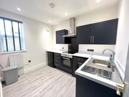 1 bedroom flat to rent - Photo 4