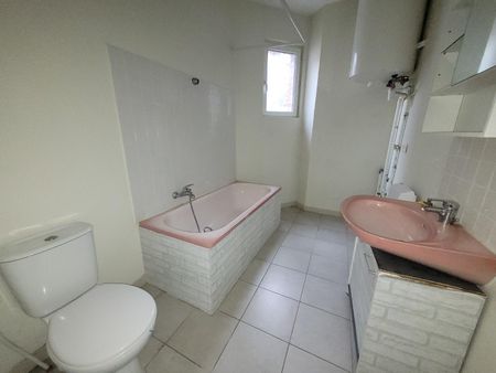 Location Appartement 1 pièce 46m² VALENCIENNES 59300 - Photo 5