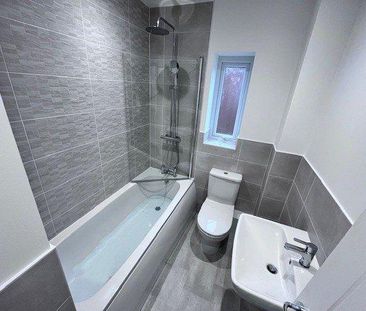 3 bedroom end of terrace house to rent - Photo 6