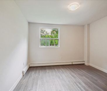 Pontiac Court Lowrise - 1 Bedroom - Photo 2