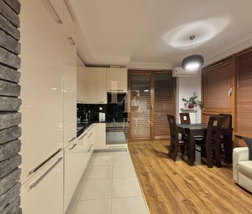 Klimatyzacja | Metro Trocka | Balkon | Ochrona - Zdjęcie 3