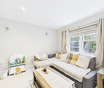 4 bedroom terraced house to rent - Photo 2