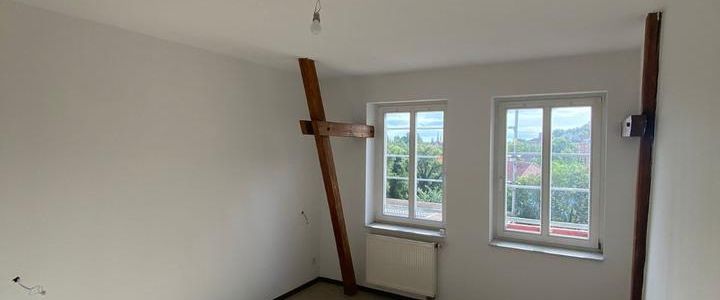 charmante 2 Zimmer im wunderschönen Dachgeschoss ab 15.08.2024 / Zeitz - Foto 1