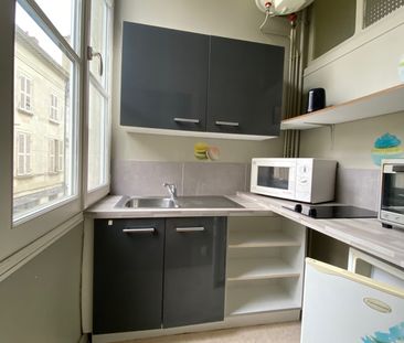 Location Appartement 1 pièce 23m² SAUMUR 49400 - Photo 3