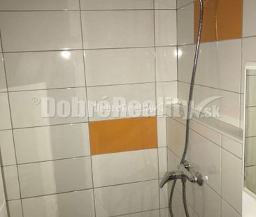 Ponúkame na prenájom 1 izbový byt v Prievidzi - Photo 1