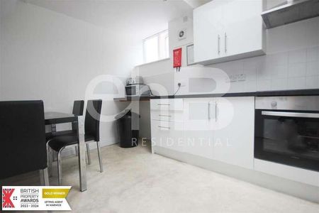 Room - Saltisford, Warwick, CV34 - Photo 3