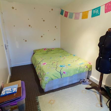 5 bedroom apartment to rent - Photo 3