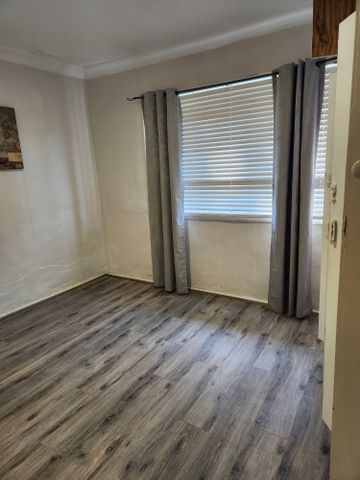 Noble Park - Photo 3