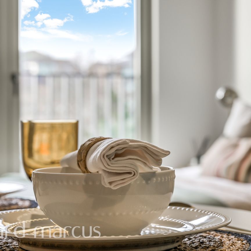 Victoria Road, Feltham - Photo 1