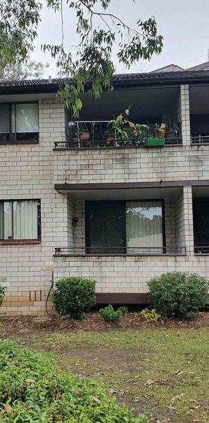 Modern 2-Bedroom Unit in North Parramatta - Photo 1