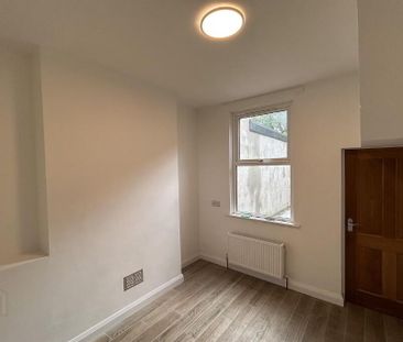 2 Donegall Avenue, Belfast, BT12 6LX - Photo 6