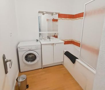 Location Appartement 2 pièces Meublé 42m² VANNES 56000 - Photo 3