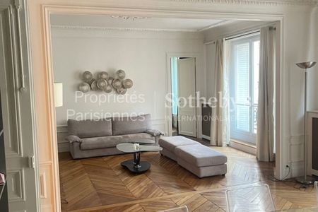 Appartement à louer à Paris 8Ème - Photo 2