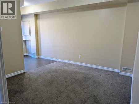 225 RIDDELL Street Unit# 50, Woodstock, Ontario, N4S6N2 - Photo 5