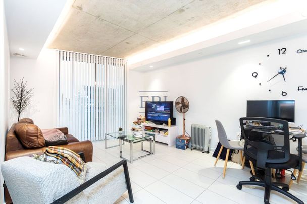 Hoola, 3 Tidal Basin Road, E16 1UW - Photo 1