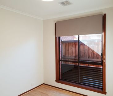 Lovely Renovated Unit - Photo 5