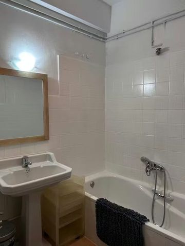 Plaza Manolete, Madrid, Community of Madrid 28020 - Photo 3