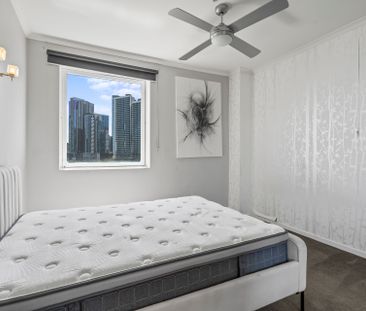 Sunlit Corner Apartment in Southbank's Arts Precinct - Photo 5