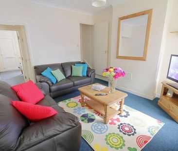 4 bedroom house to rent - Photo 1