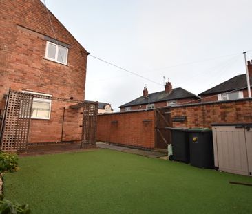 4 Bedroom End Terraced House - Photo 6