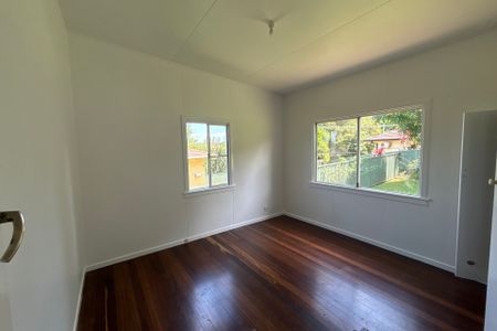 4 King George Vi Drive - Photo 3