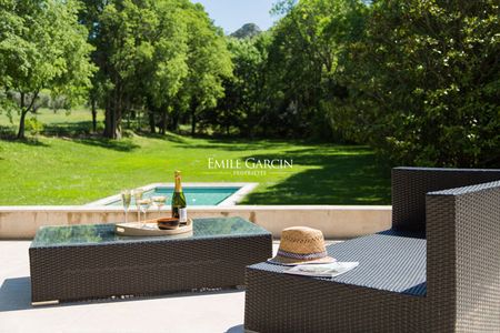 Mas avec vue à louer Saint Rémy de Provence, piscine chauffée, 6 chambres, 5 sdb - Photo 5