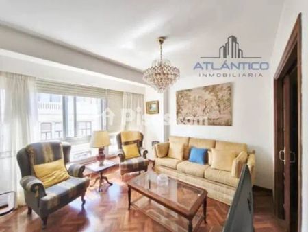 Piso en alquiler en Ensanche - Photo 2