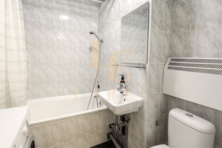 Metro | Galeria Młociny | Po odmalowaniu - Фото 5