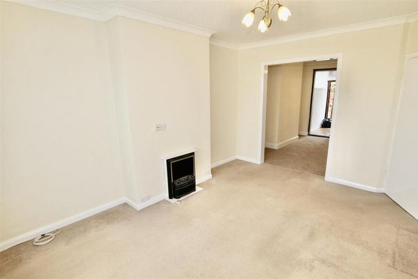 2 bedroom semi-detached bungalow to rent - Photo 1