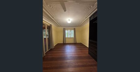 Charming 1-Bedroom Granny Flat with Garden Outlook & Modern Comforts - Photo 3