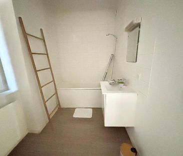 Location Appartement 1 pièce 36m² VALENCE 26000 - Photo 4
