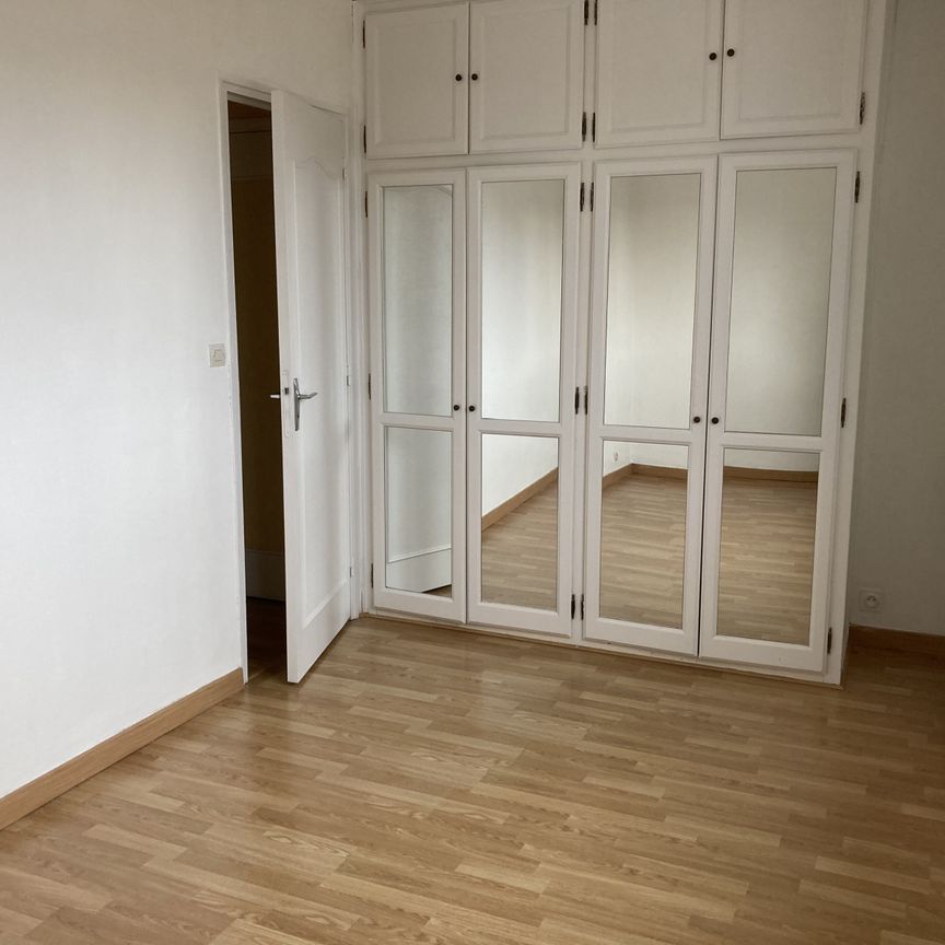 À Mondeville, Appartement de 3 pièces en résidence calme libre de suite - Photo 1